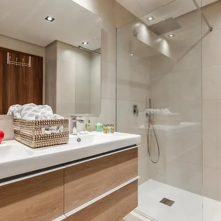 Endless Luxury At Paradise *