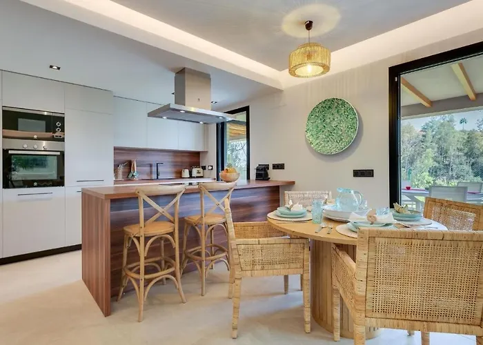 Endless Luxury At Paradise